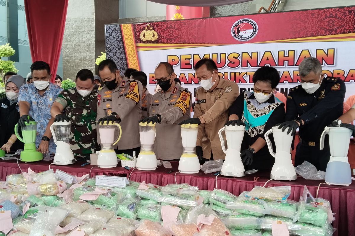 South Sumatra police destroy 108.9 kg meth, 134,423 ecstasy pills