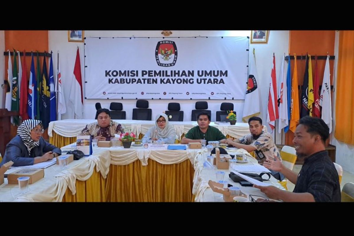 Komisioner KPU Kayong Utara urunan bayar honor KPPS Nipah Kuning