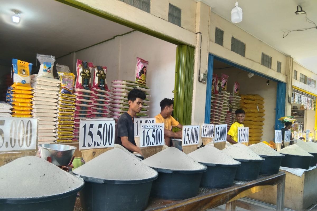 Pemkot Kupang terima banyak keluhan soal mahalnya harga beras