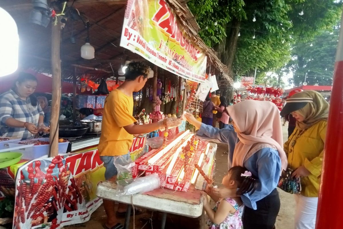 Kuliner "tanghulu" hadir di perayaan Cap Go Meh Pulau Kemaro