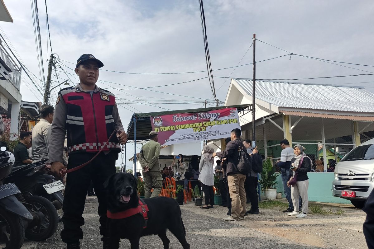 Polda Jambi turunkan tim dengan anjing pelacak patroli PSU