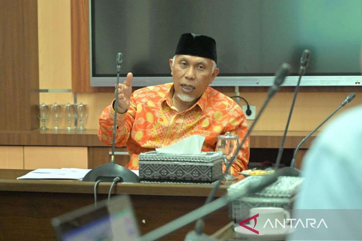 Gubernur Sumbar minta warga waspada potensi bencana hidrometeorologi