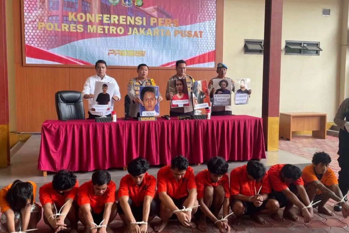 Akibat 16 tahana kabur, Sanksi terhadap Kapolsek-Wakapolsek tunggu Propam