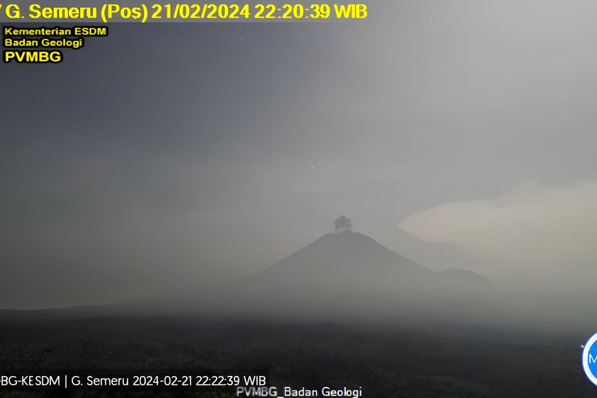PVMBG merekam erupsi selama 102 detik di Gunung Semeru
