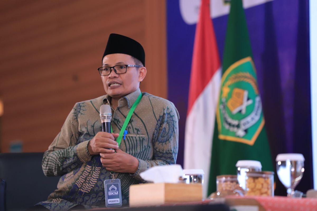 Ministry prepares aid for 2,000 friendly mosques in 2024