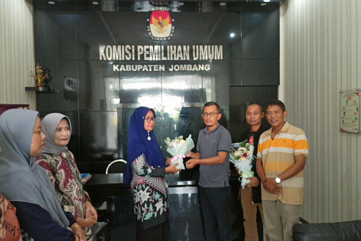 Komunitas Emak-emak Jombang apresiasi KPU sukses gelar Pemilu 2024