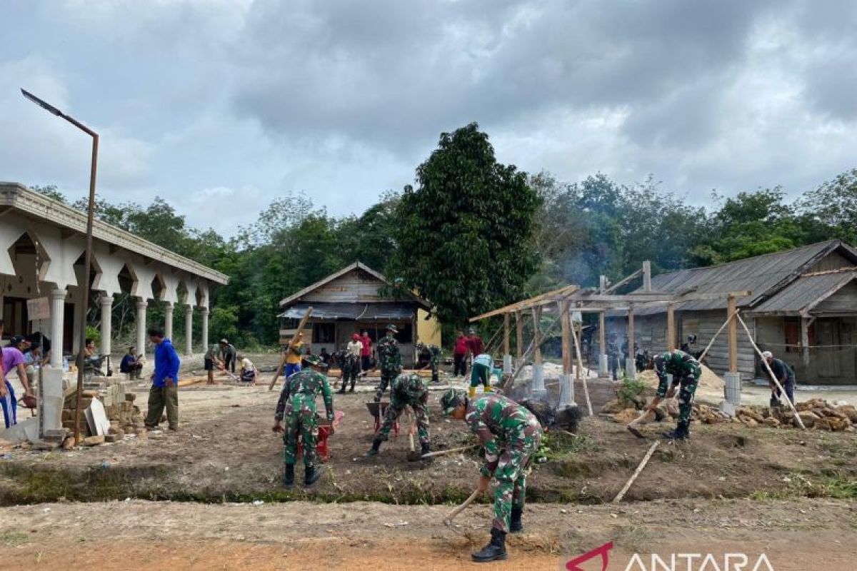 Kodim Bangka Selatan buka akses jalan di tiga dusun terisolasi