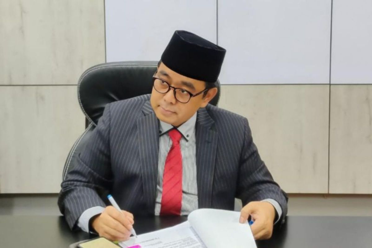 Guru Besar UIN Jakarta memberikan catatan rencana KUA untuk semua agama