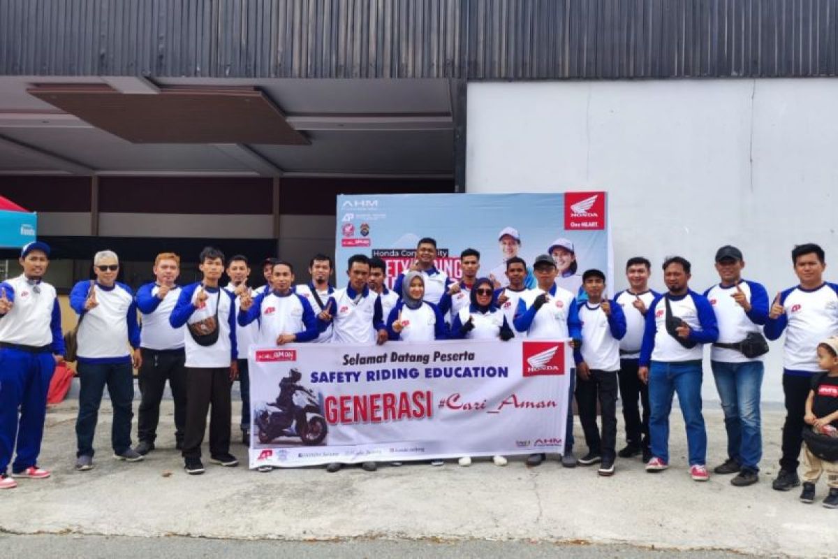 "Gelaran kompetisi safety riding regional Honda Community Palu tahun 2024 makin ketat"