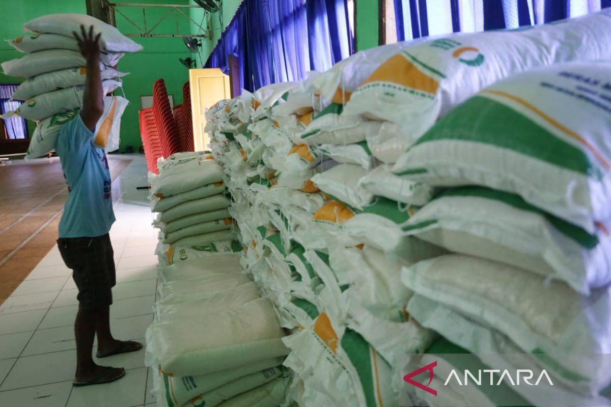 Ralat- Batang siapkan 829,39 ton beras cegah kenaikan harga pangan