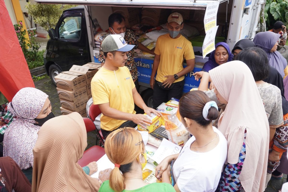 Pemkot Batu jamin ketersediaan bahan pokok melalui operasi pasar