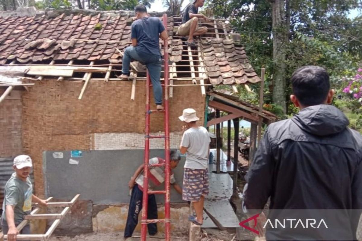 Dampak gempa Bayah, dua rumah di Cianjur alami kerusakan
