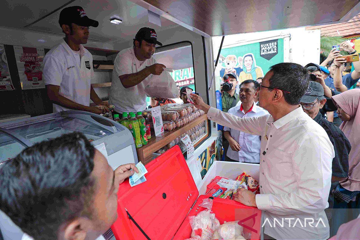 Wali Kota: Stok dan harga beras di Jakarta Barat terkendali