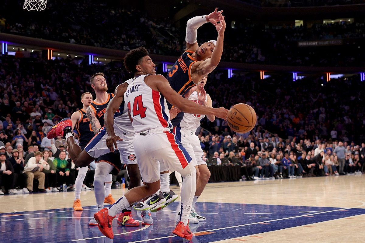 Knicks kalahkan Pistons lewat kemelut di akhir laga