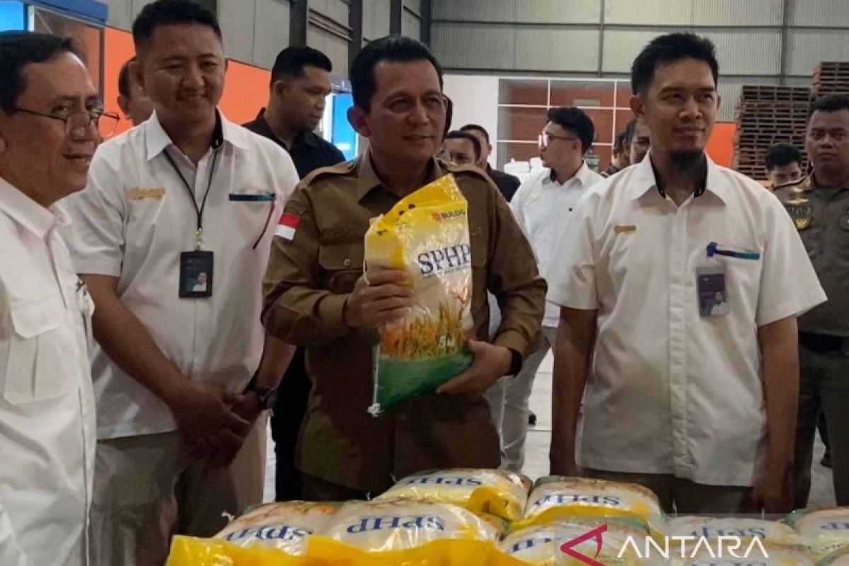 Gubernur Ansar minta masyarakat tidak beli beras berlebihan