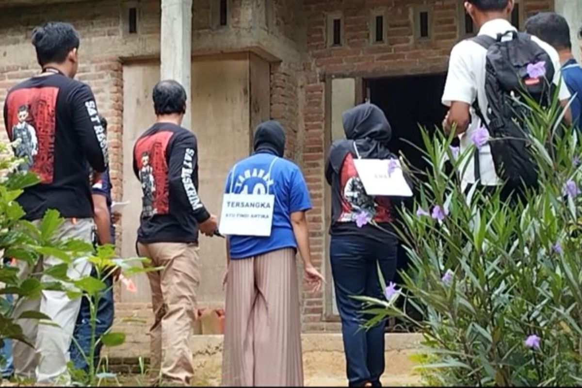 Polres Pacitan gelar rekonstruksi kasus kopi sianida tewaskan pelajar