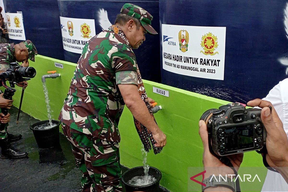 Kasad  resmikan program peningkatan kesejahteraan desa di Banyumas