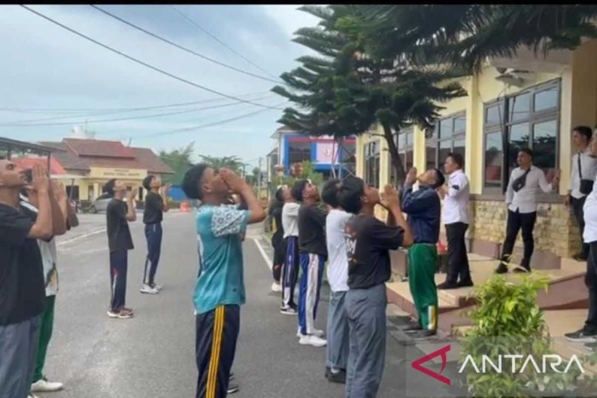 Polda Babel amankan belasan remaja kedapatan bawa sajam, Kabid Humas: dilakukan pembinaan dan wajib lapor