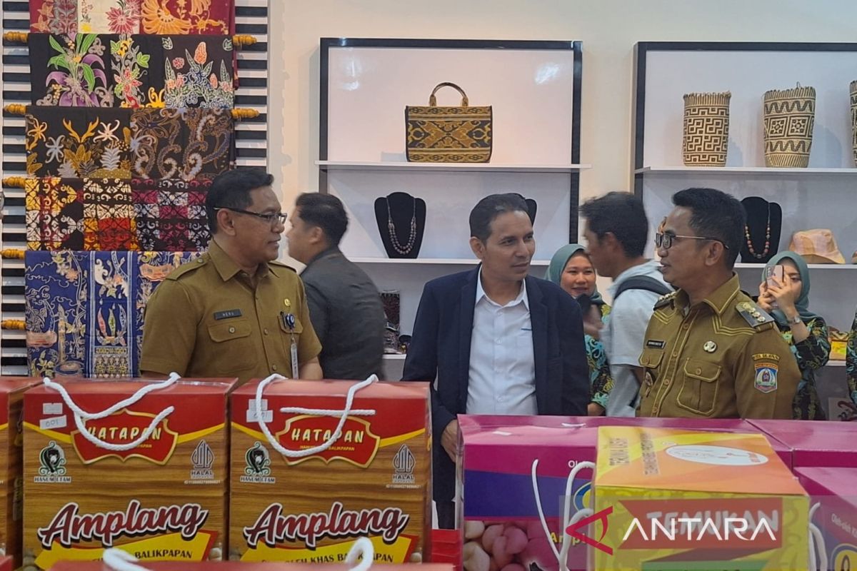 Wali Kota Balikpapan resmikan galeri UKM Center di Bandara Sepinggan