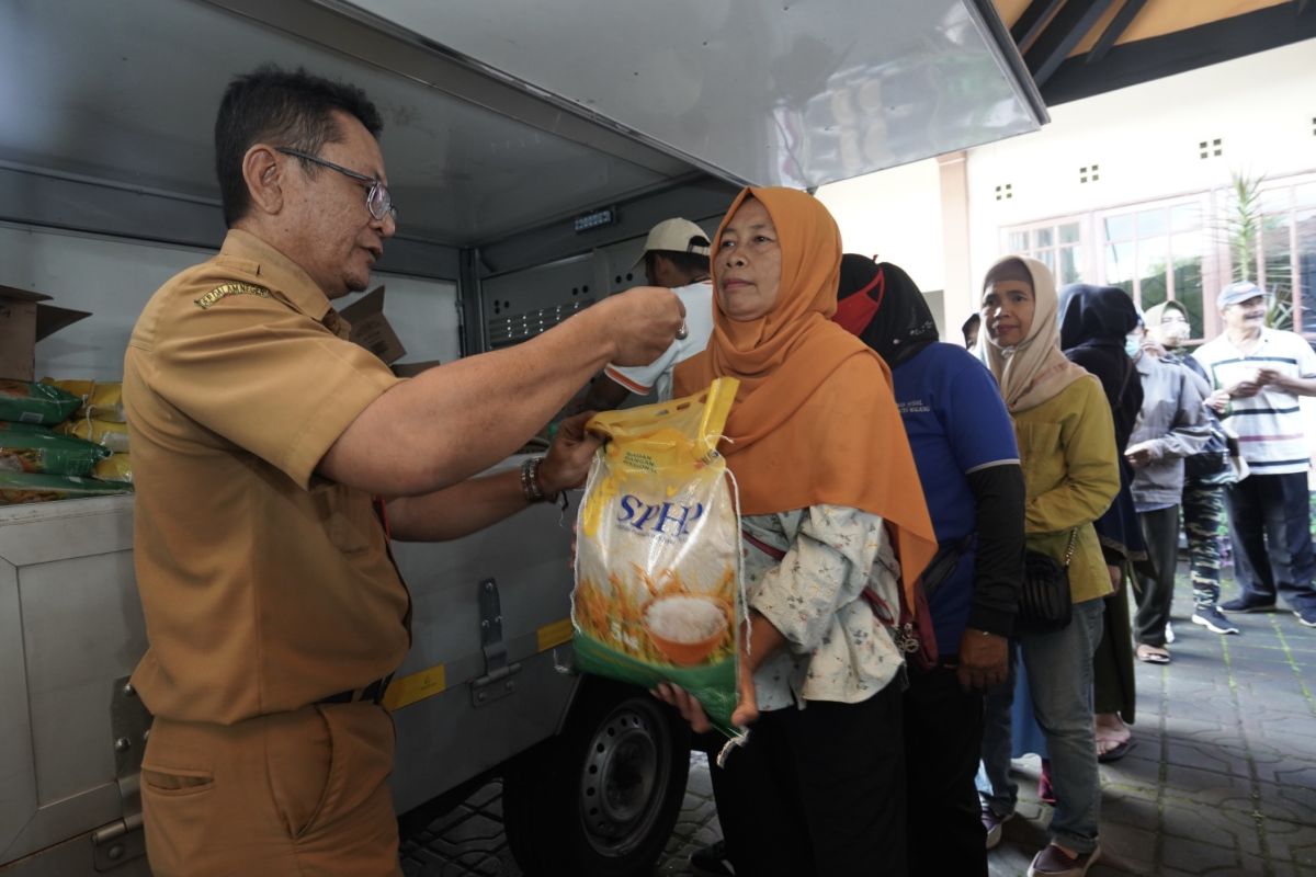 Pemkot Batu tambah pasokan bahan pokok saat operasi pasar