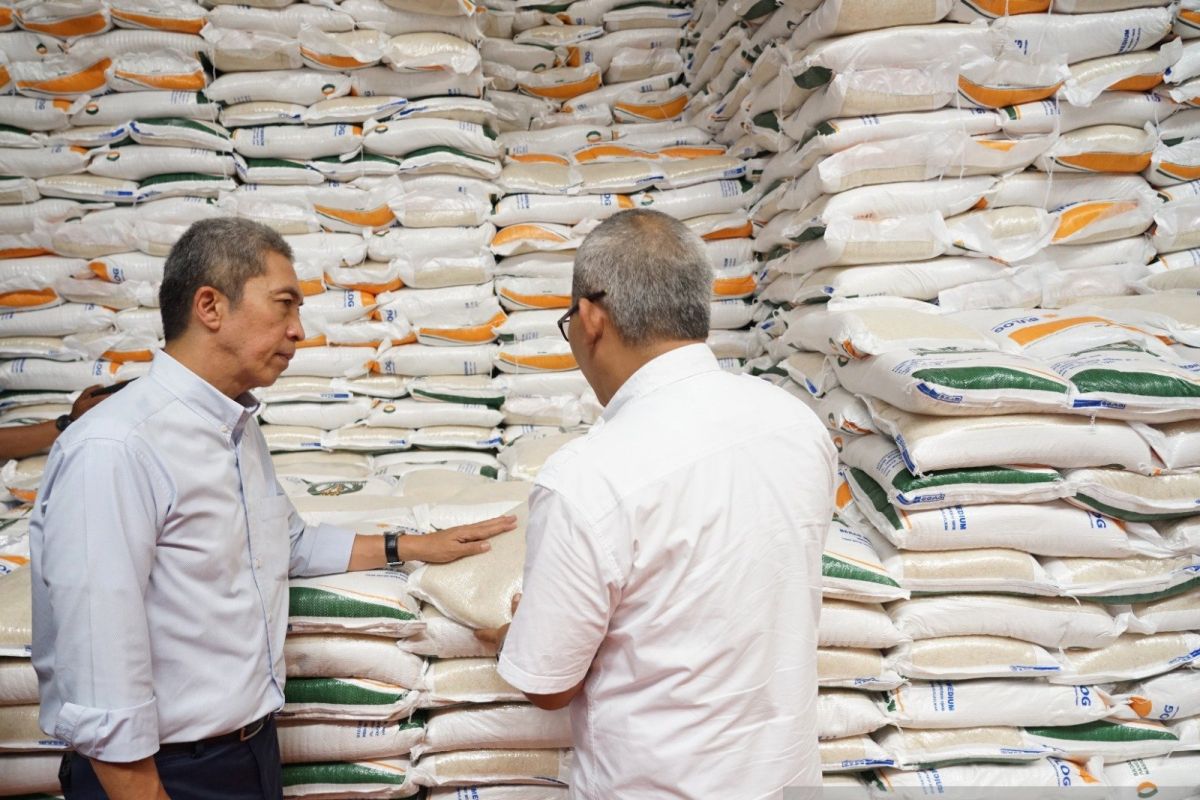 Wawali Bogor pastikan stok beras Bulog aman hingga Lebaran
