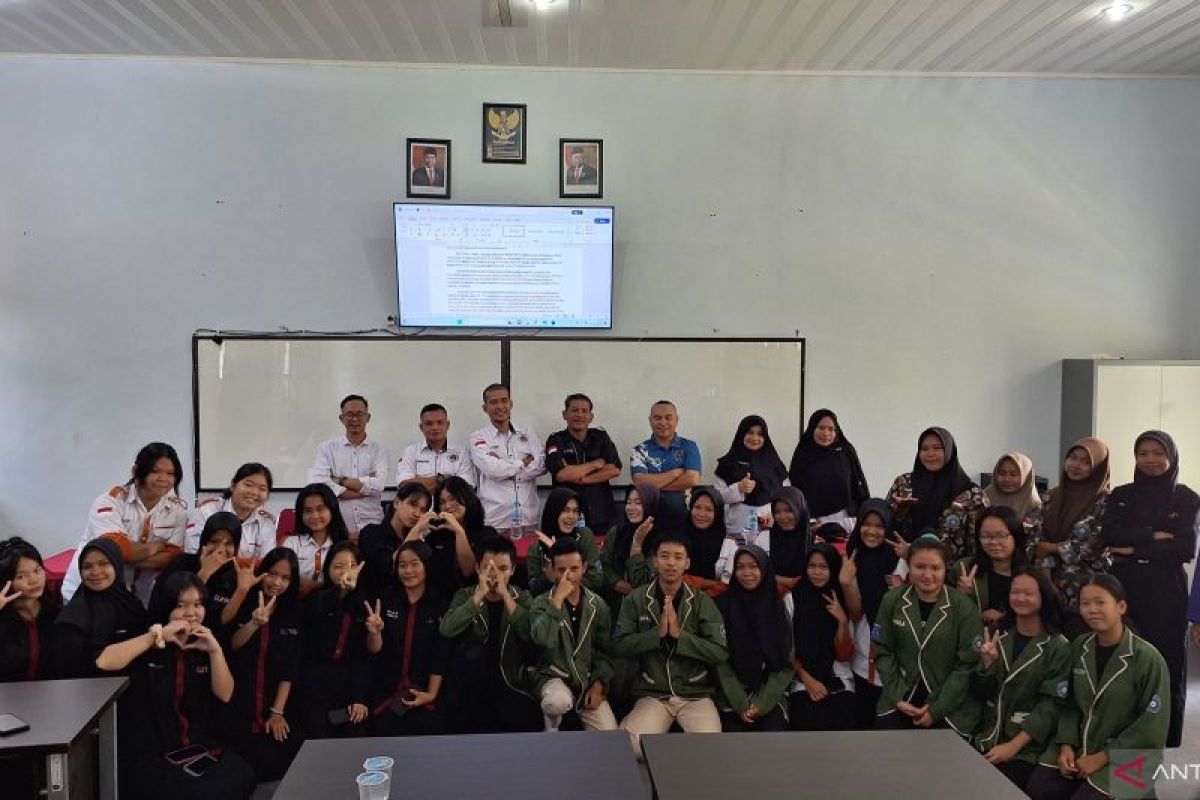 PWI Bangka Barat berikan pelatihan jurnalistik ke pelajar SMKN 1 Parittiga