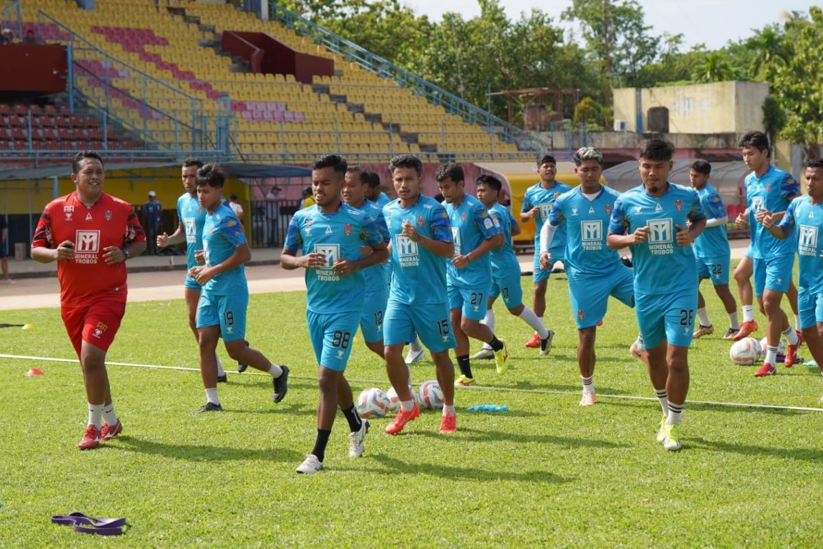 Bermain  di Padang Malut United targetkan lolos ke Liga 1