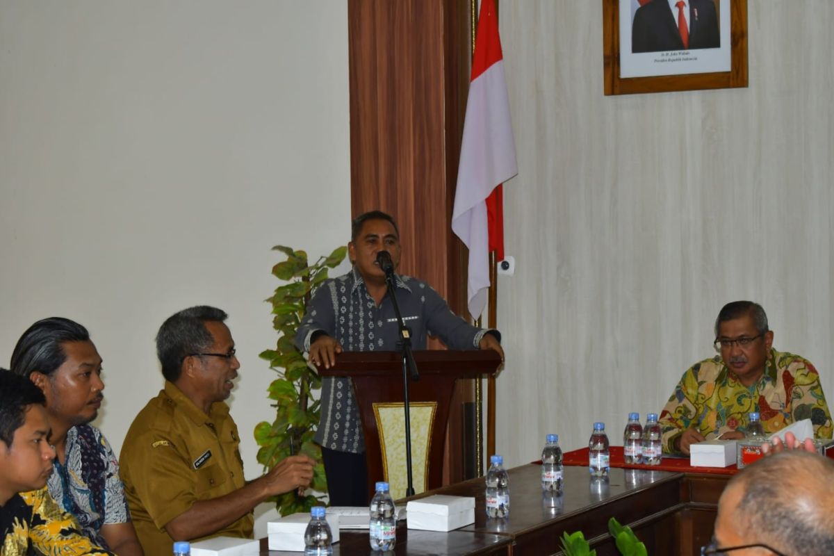 Bupati Mabar minta OPD tindaklanjuti temuan audit BPK