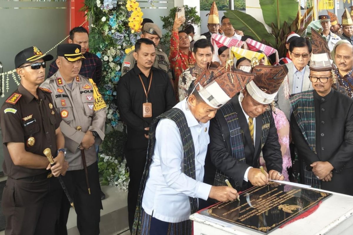 Penjabat Gubernur resmikan gedung baru rumah sakit daerah Pemkab Simalungun