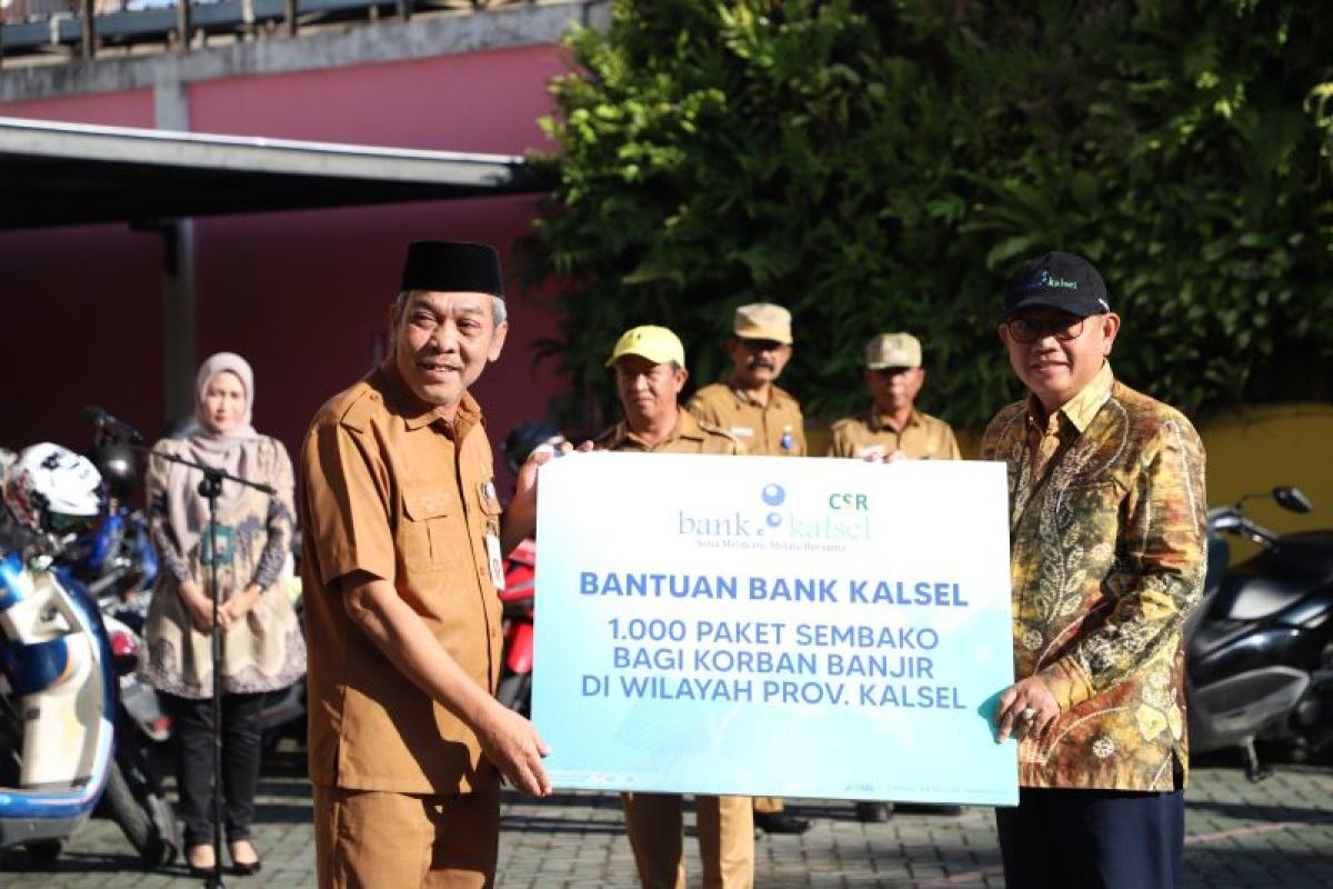 Bank Kalsel dan Dinsos Kalsel Kolaborasi bantu  korban terdampak banjir