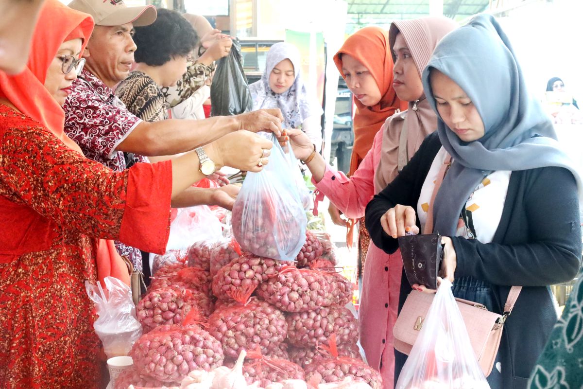 Pemkab Lumajang pastikan harga sembako terjangkau menjelang Ramadhan