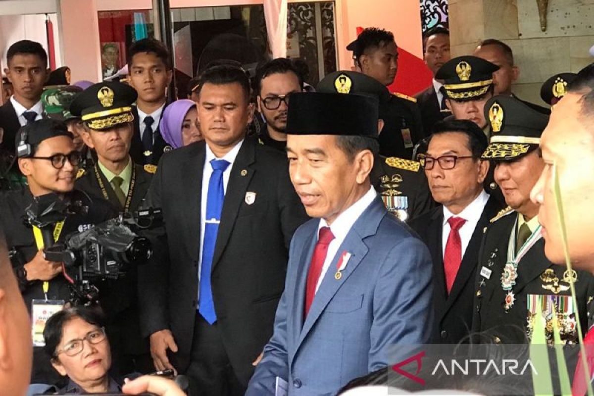 Jokowi: Kenaikan pangkat istimewa bagi Prabowo atas usul Panglima TNI
