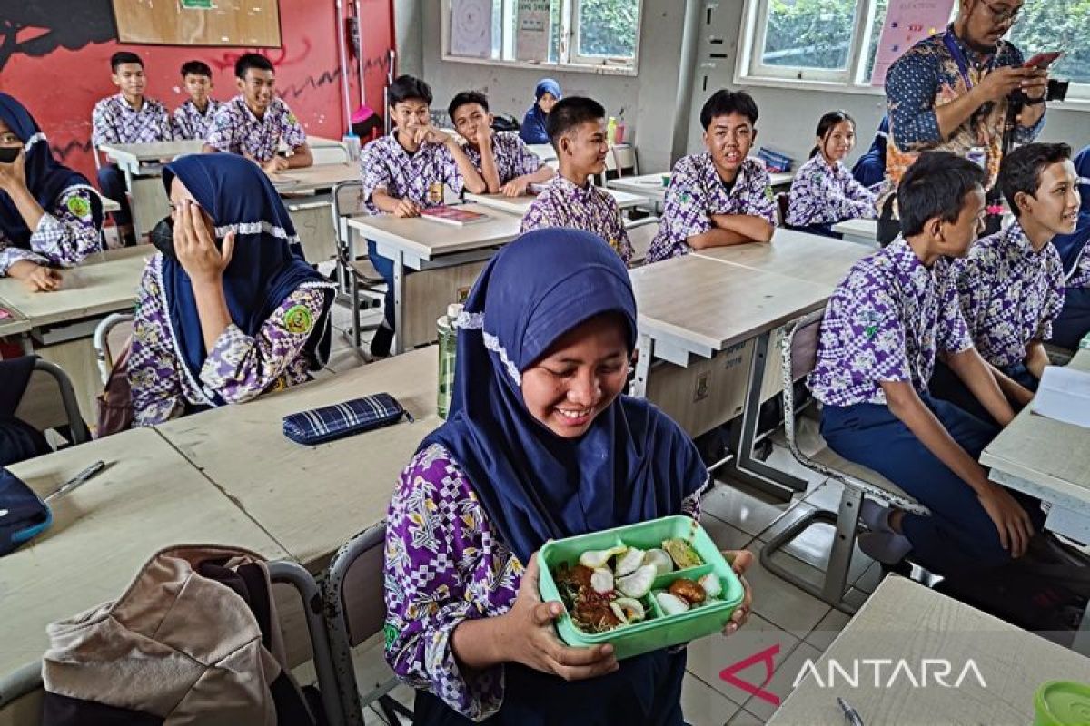 Airlangga: Tangerang jadi percontohan program makan siang gratis