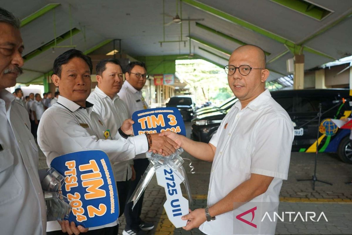 Kantor Pertanahan Bekasi fasilitasi mobil operasional tim PTSL