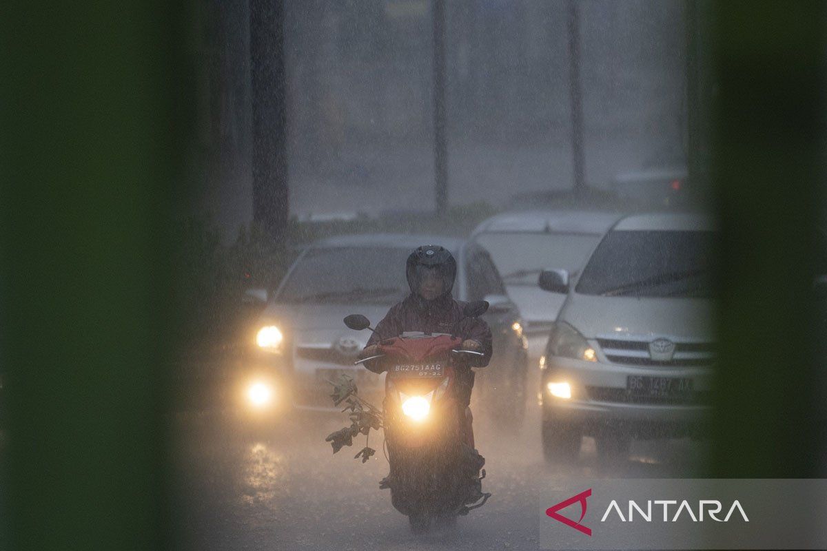 BMKG: Potensi hujan hampir di seluruh wilayah Indonesia
