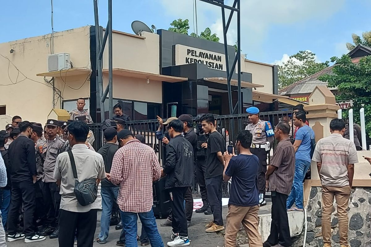 Tambang ilegal marak di Lombok Timur, warga resah
