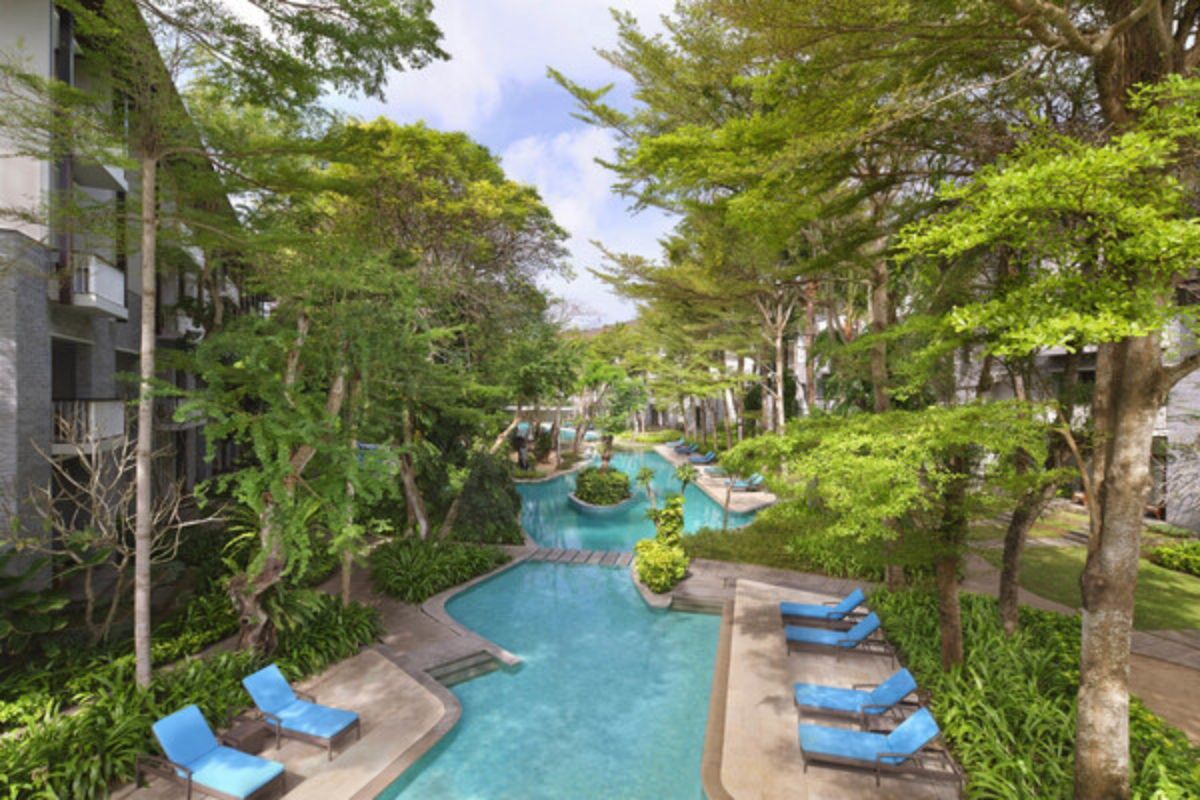 Courtyard by Marriott Bali Nusa Dua Resort Adalah Tuan Rumah bagi Kolam Terpanjang di Nusa Dua, Bali