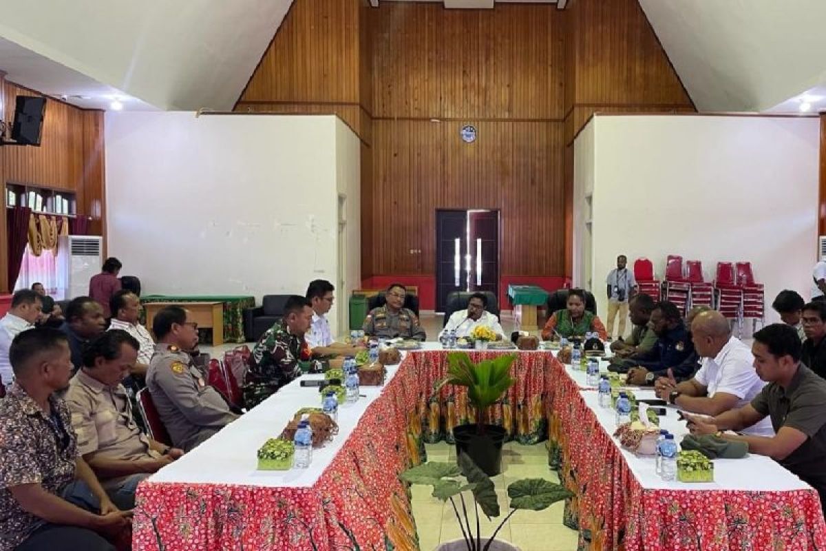 Pj Gubernur Papua Tengah minta proses rekapitulasi suara sesuai jadwal