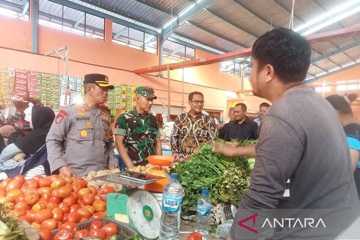 Pemkab Aceh Selatan sidak pasar cek pangan jelang Ramadhan