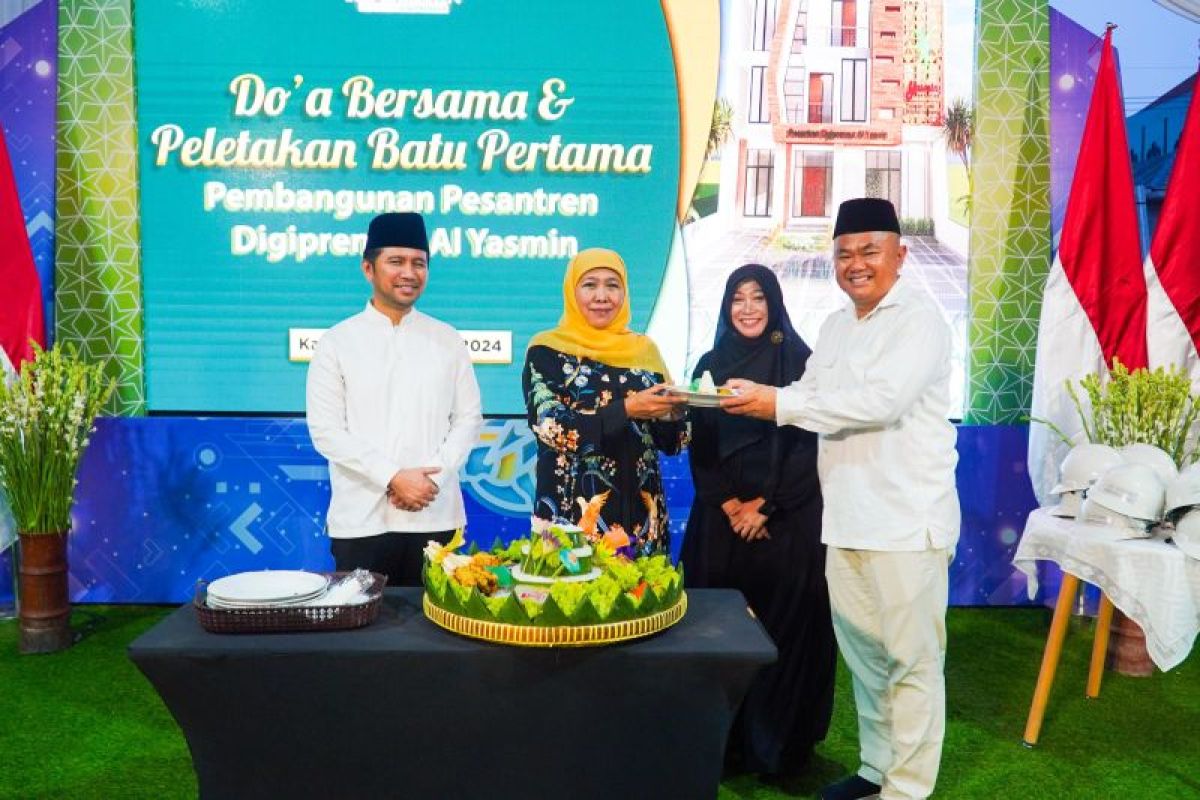 Khofifah: Pesantren Digital Al Yasmin jadi "kafetaria" dakwah bil mal