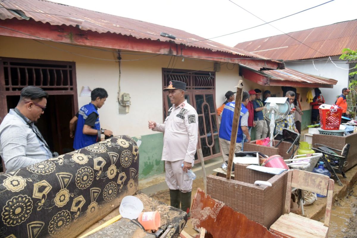BPBD: 663 rumah warga terdampak banjir dan tanah longsor di Kendari