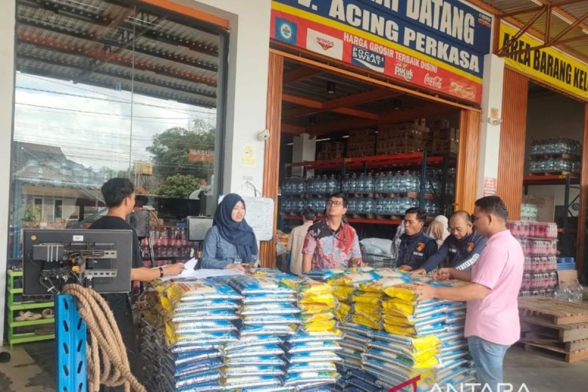 Tim Satgas Pangan Babel sidak ke distributor dan retail modern pastikan harga beras turun