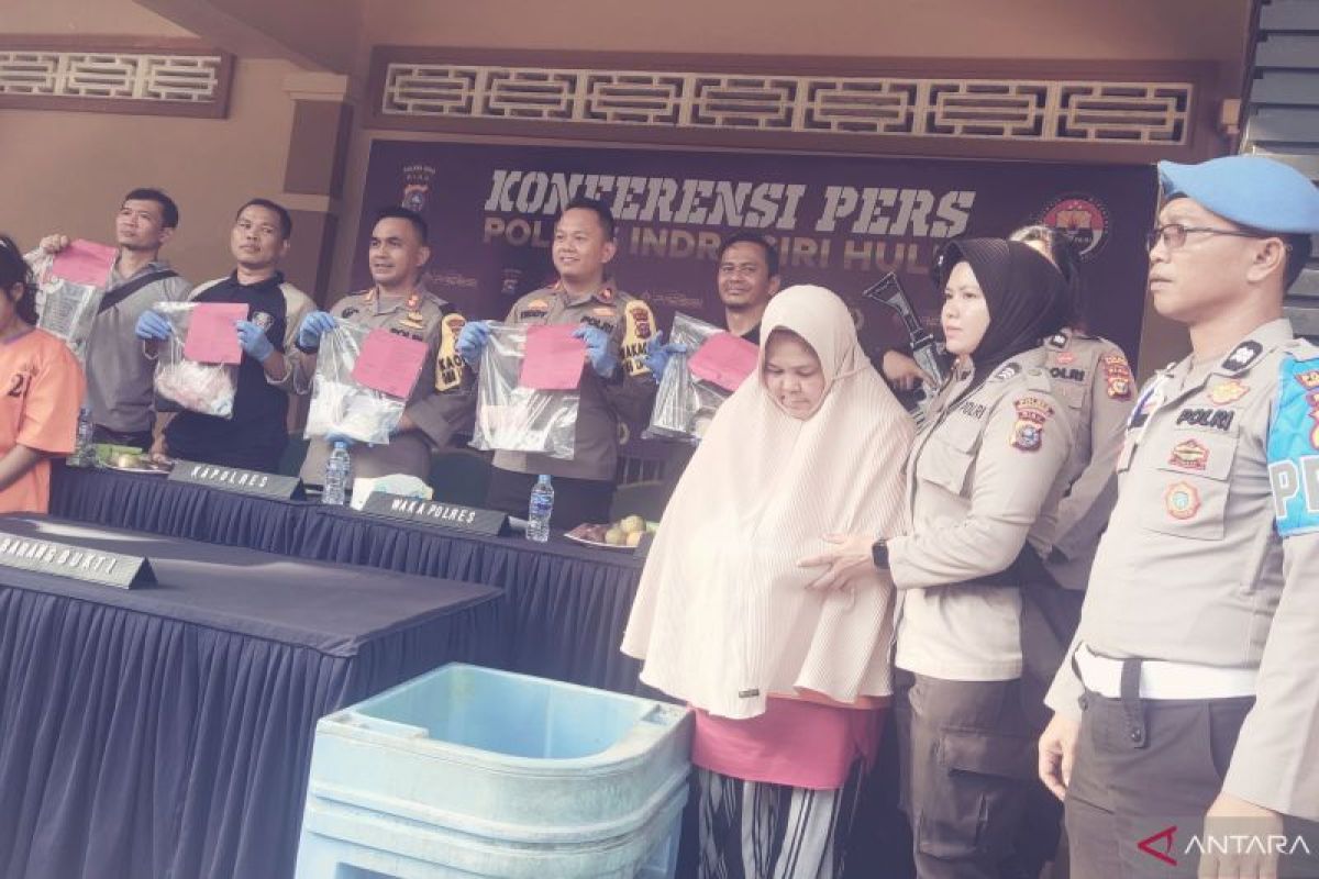 Polisi Inhu tangkap Megawati dan Mak Gandi terkait narkoba