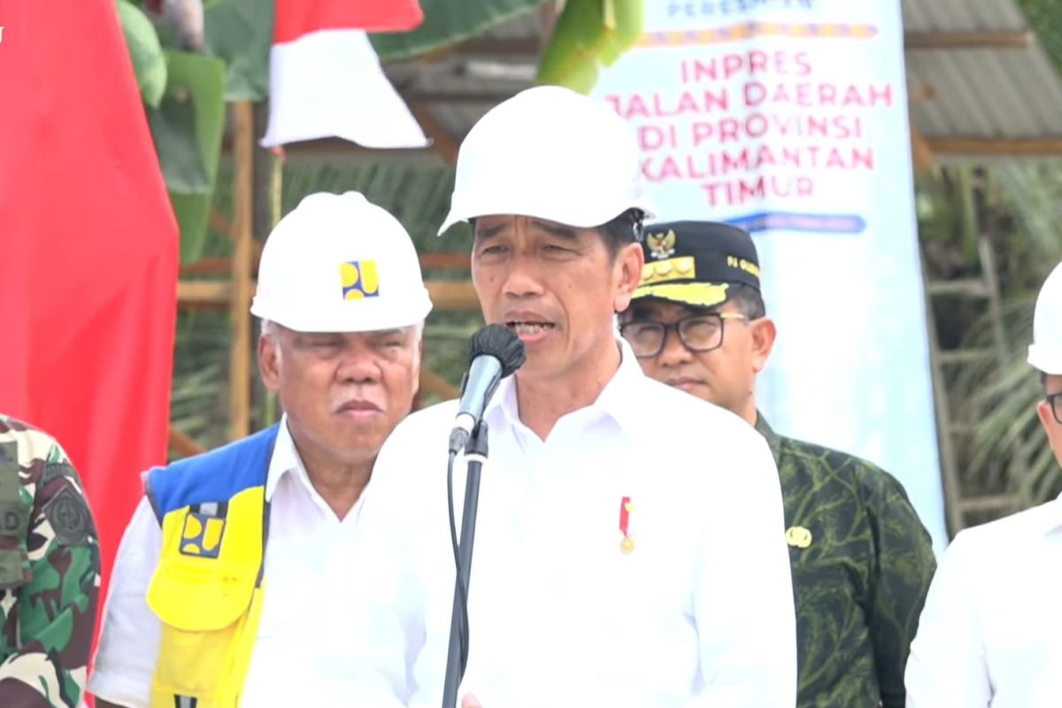 Presiden resmikan pelaksanaan Inpres Jalan Daerah Kalimantan Timur