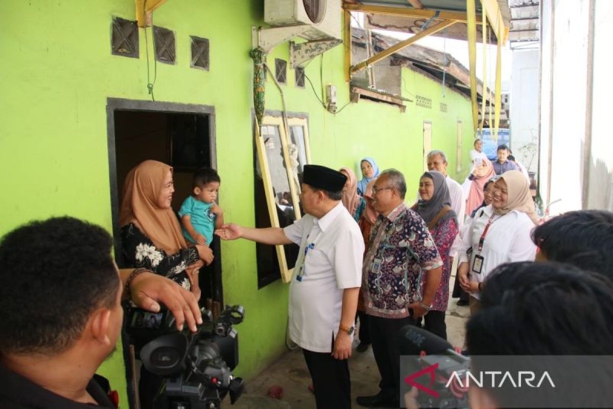 Kepala Perwakilan BKKBN Jambi kunjungi anak stunting di Kecamatan Jelutung