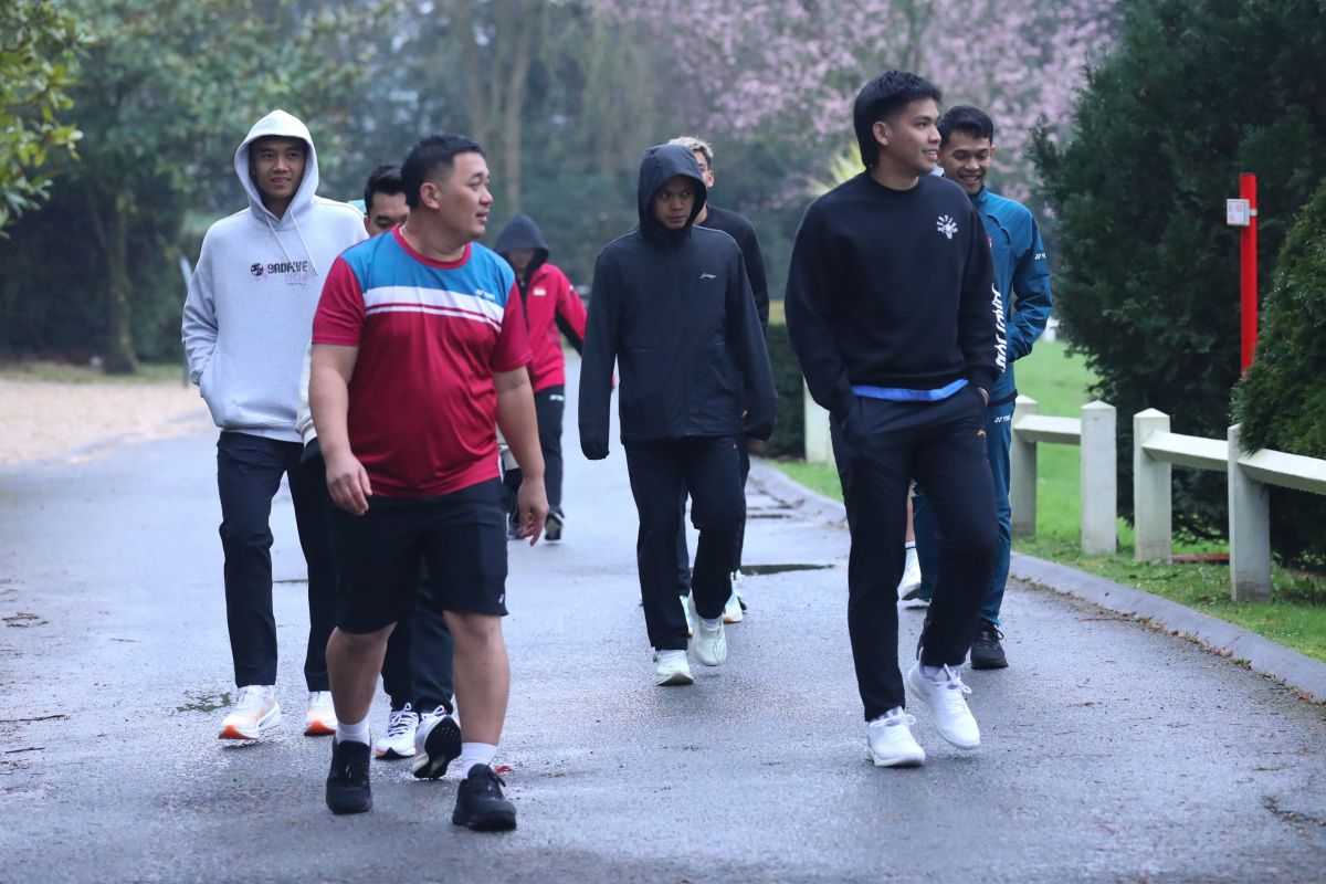 Menjelang French Open, tim bulu tangkis Indonesia jalani latihan