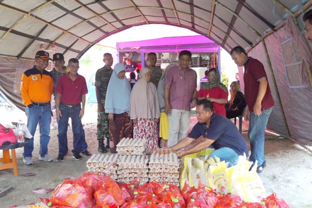 BPBD salurkan bantuan untuk korban banjir dan tanah longsor di Kendari