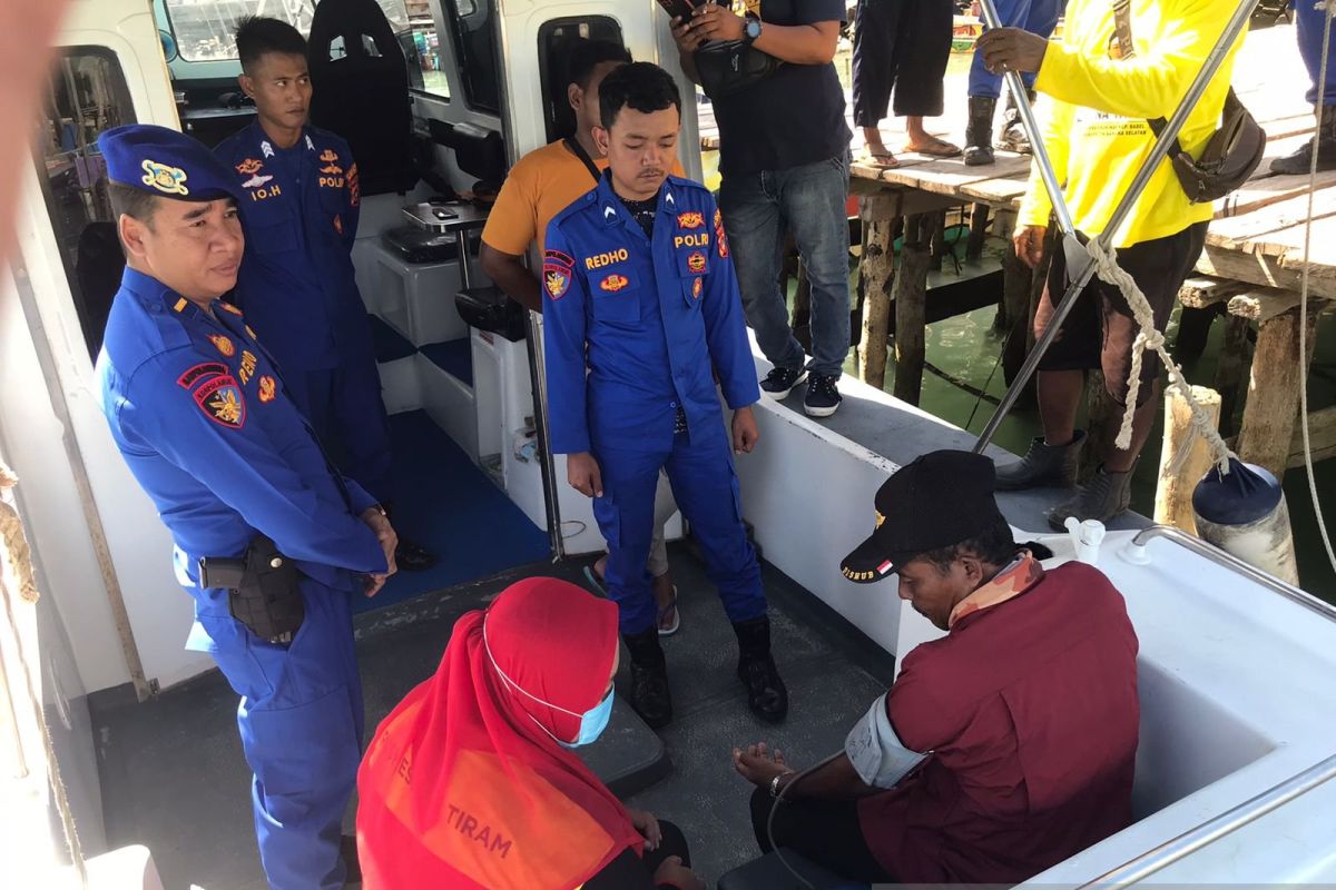 Polair Polres Bangka Selatan gelar program klinik apung