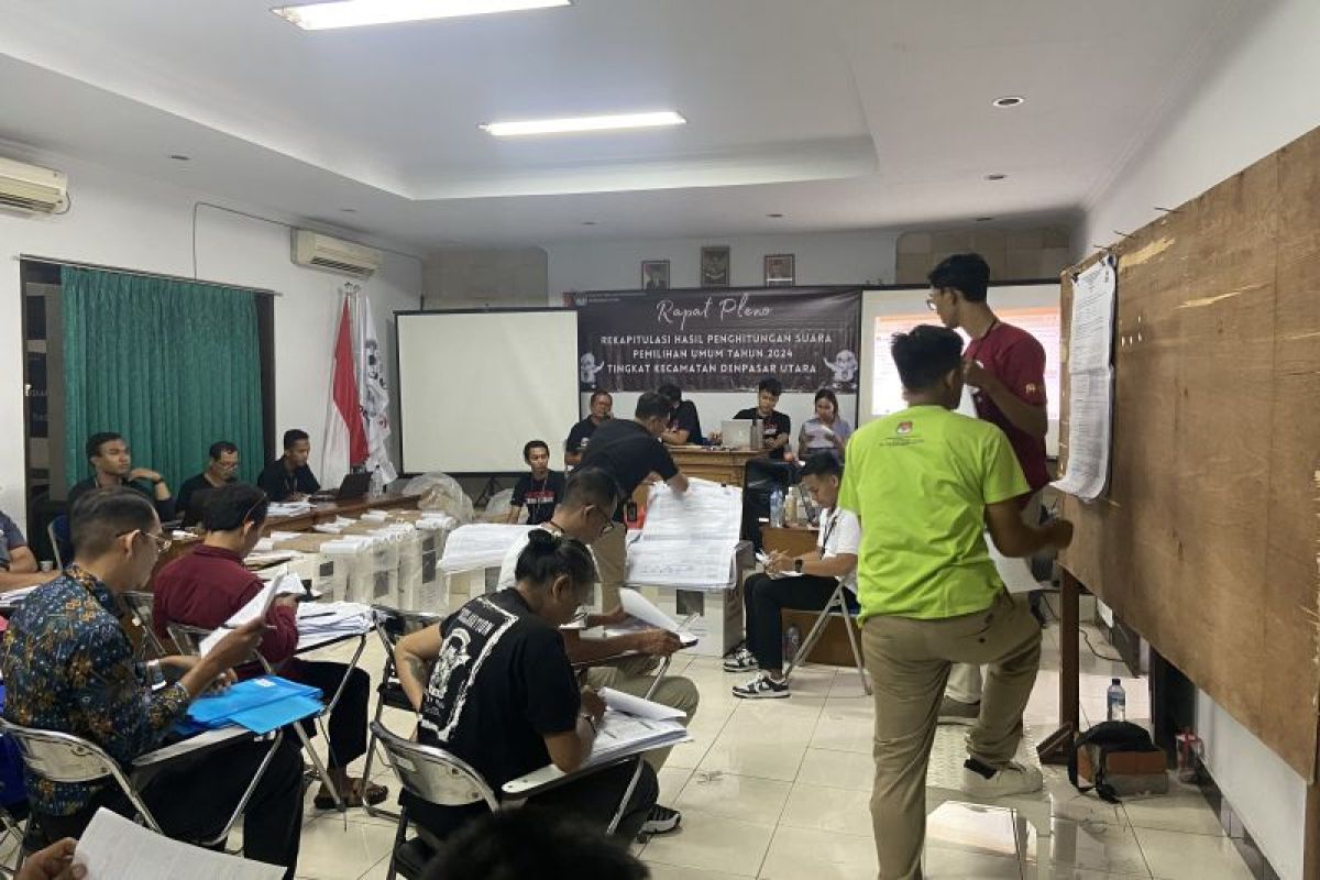 KPU Bali bagikan jadwal rekapitulasi suara kabupaten dan kota