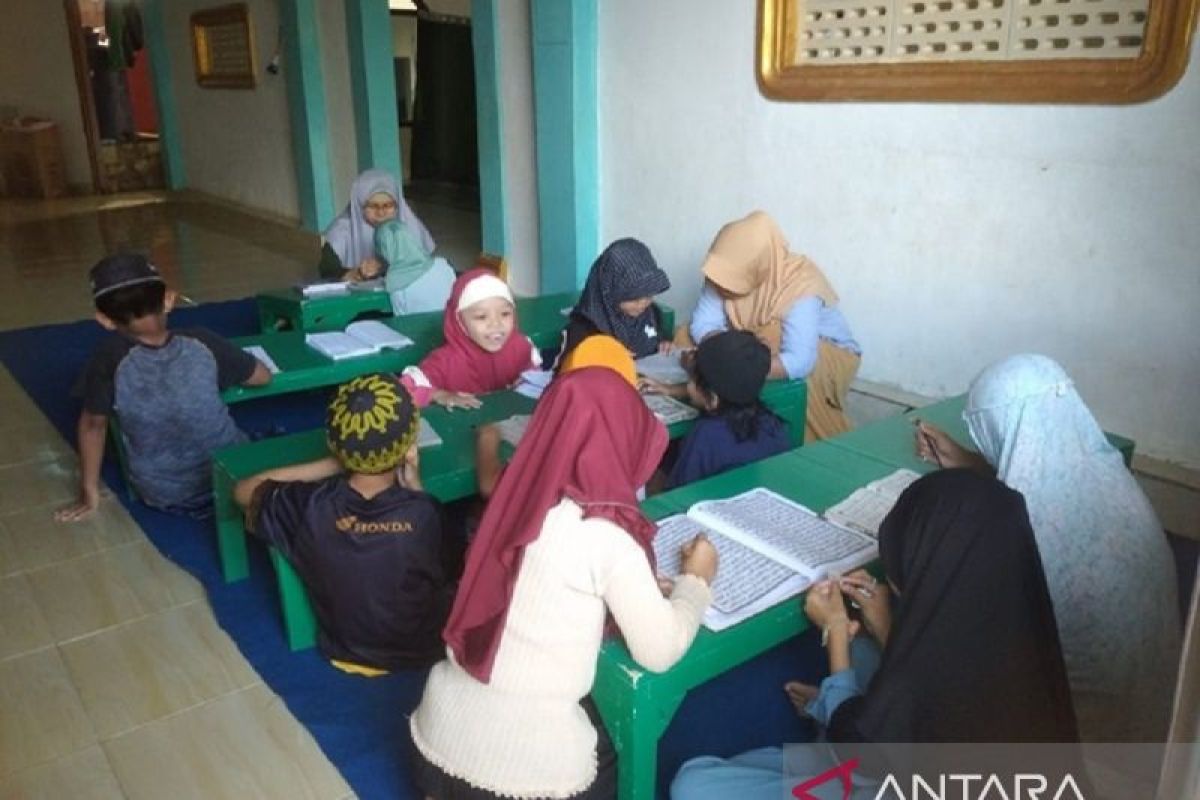 Kemenag Minahasa berantas  buta aksara Al Quran pada anak